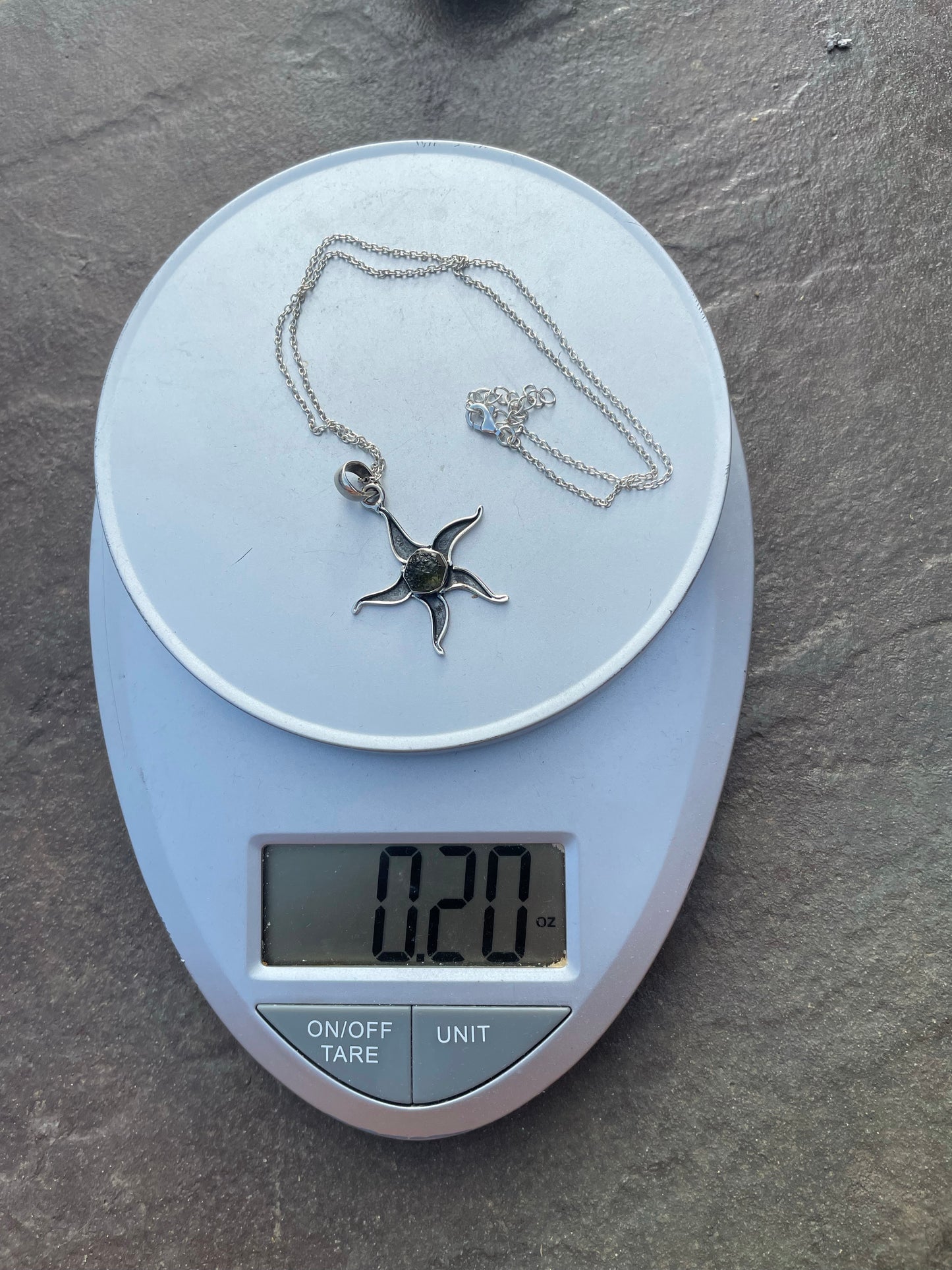 Natural Moldavite Green Aerolites Crystal Energy Stone Pendant in 925 Sterling Silver - dilibeads